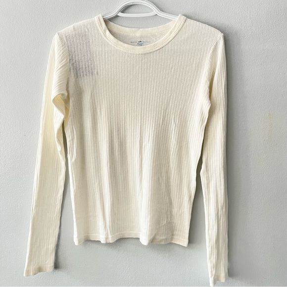 BRANDY MELVILLE long sleeve top- new with tags - Picture 2 of 6